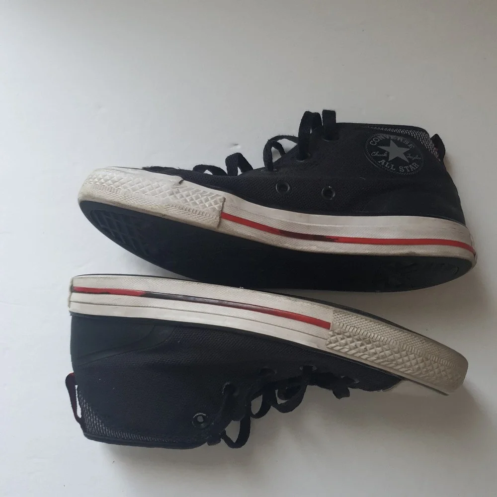 Converse Sz 2 Chuck Taylor All Star High Black Sneakers Kids Youth Unisex Shoes‎